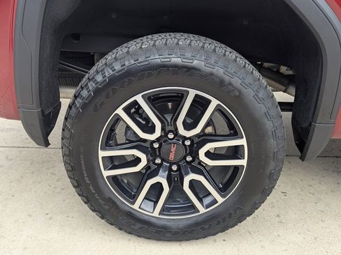Used 2025 GMC Sierra 1500 AT4 w/ AT4 Premium Package image 24