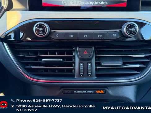 Used 2022 Ford Escape Titanium w/ Titanium Premium Package image 19