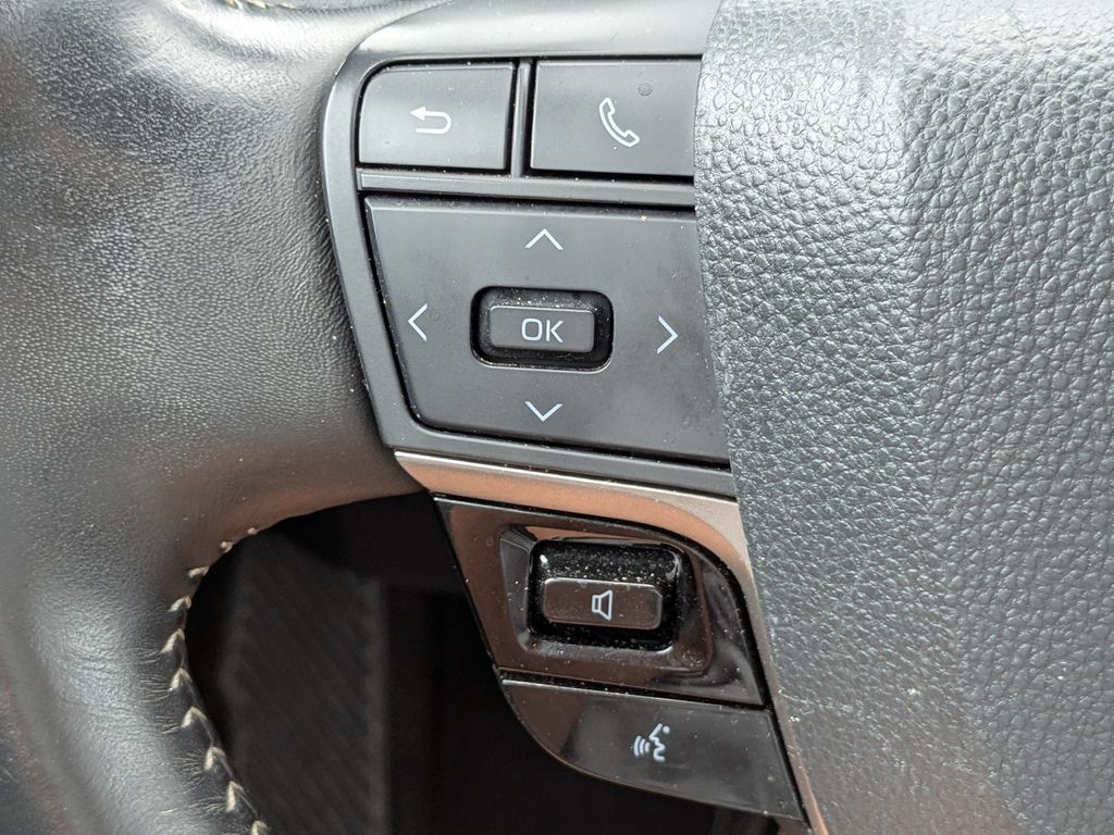 Certified 2025 Toyota Camry SE FWD image 53