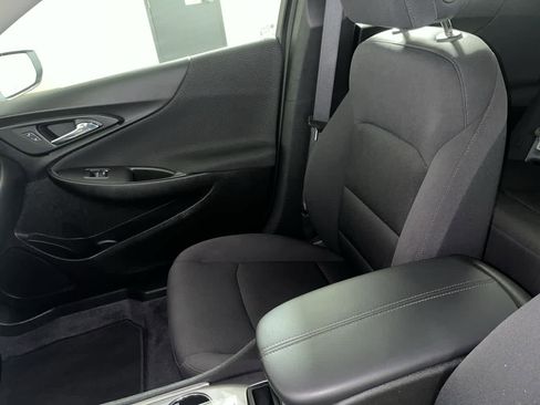 Used 2022 Chevrolet Malibu LT image 25
