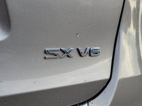 Used 2016 Kia Sorento SX image 7