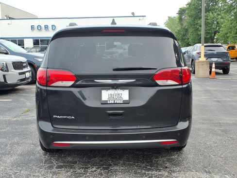 Used 2017 Chrysler Pacifica Touring-L Plus w/ Tire & Wheel Group FWD image 30