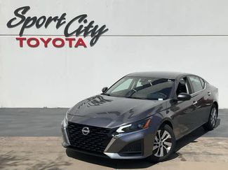 Used 2024 Nissan Altima 2.5 S video 1