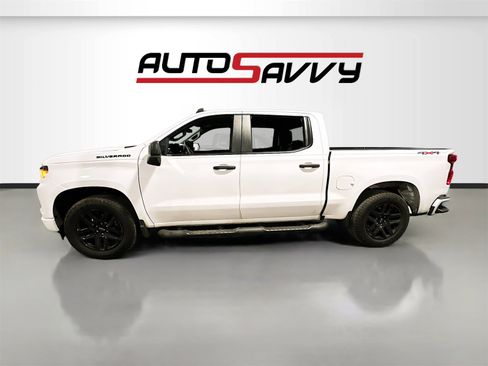 Used 2024 Chevrolet Silverado 1500 Custom w/ Turbomax Blackout Package image 4