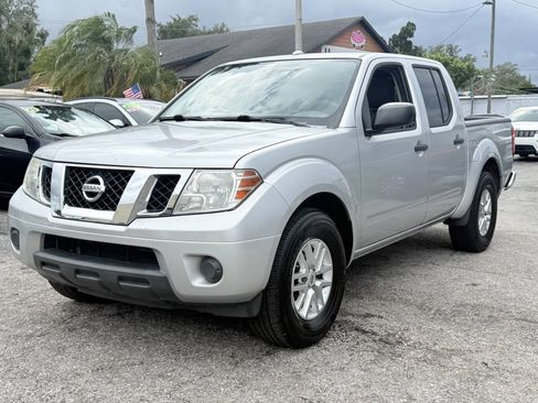 Used 2016 Nissan Frontier SV RWD image 1