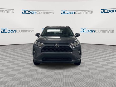 Used 2021 Toyota RAV4 XLE AWD/4WD image 3