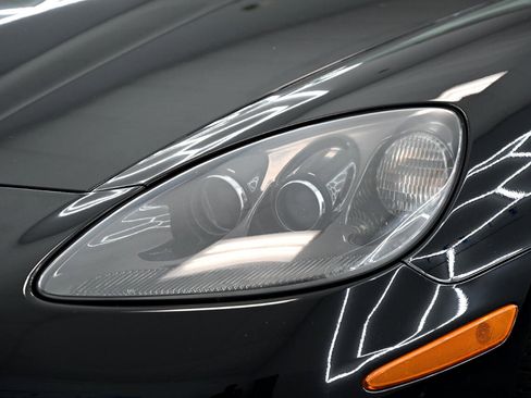 Used 2006 Chevrolet Corvette Convertible w/ Preferred Equipment Group image 9