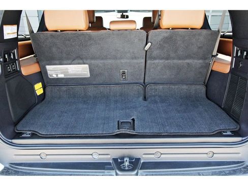Used 2014 Toyota Sequoia Platinum AWD/4WD image 27