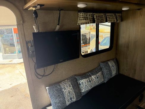 Used 2015 Mercedes-Benz Sprinter 3500 image 26