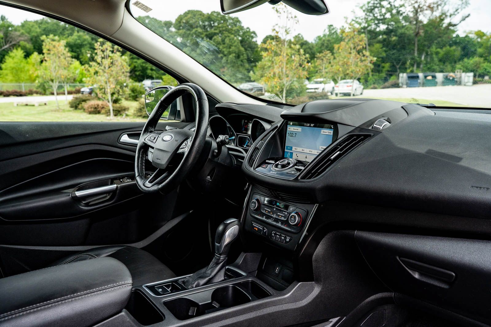Used 2019 Ford Escape Titanium AWD/4WD image 12