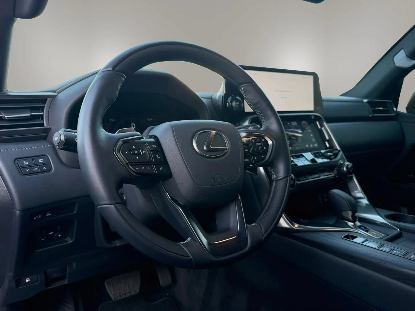 Used 2026 Lexus LX 700h Luxury w/ Accessory Package (Z1) AWD/4WD image 11