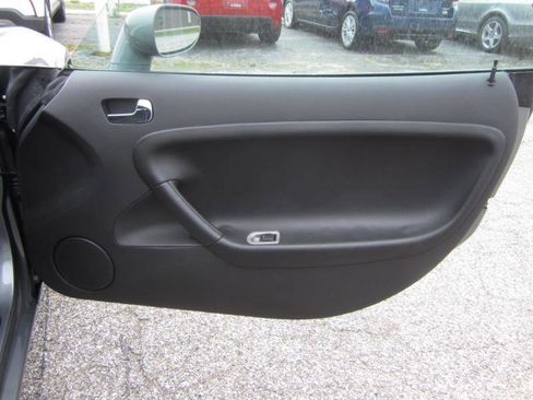 Used 2006 Pontiac Solstice Convertible w/ Premium Package RWD image 12