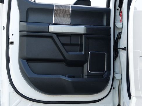 Used 2019 Ford F250 Lariat w/ Lariat Value Package AWD/4WD image 25