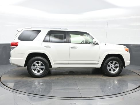Used 2013 Toyota 4Runner SR5 image 7