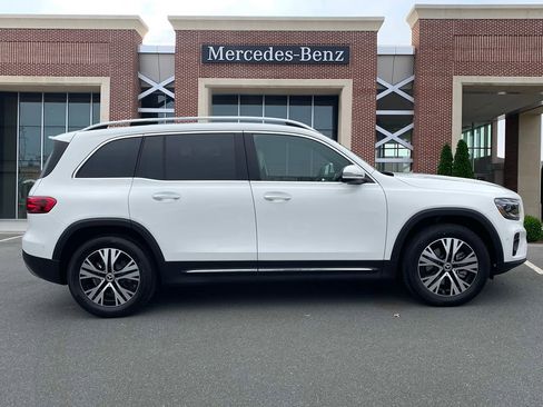 Used 2025 Mercedes-Benz GLB 250 image 4