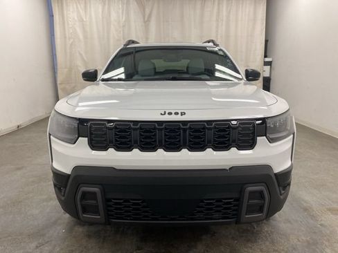 Used 2026 Jeep Cherokee Limited AWD/4WD image 2