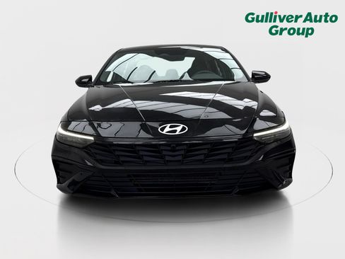 Used 2024 Hyundai Elantra SEL FWD image 14