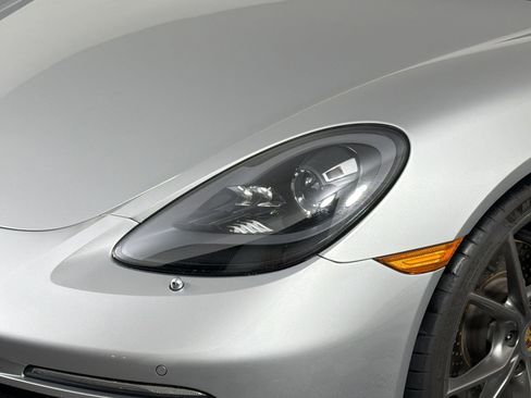 Certified 2024 Porsche 718 Cayman RWD image 13