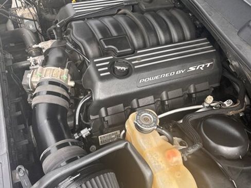 Used 2015 Dodge Challenger R/T Scat Pack RWD image 14