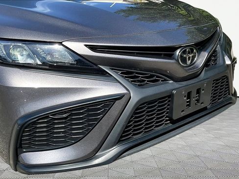Used 2024 Toyota Camry SE FWD image 32