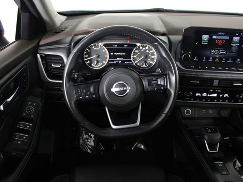 Certified 2023 Nissan Rogue SL w/ SL Premium Package image 7