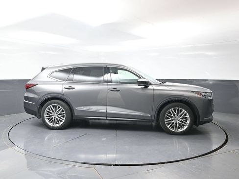Used 2024 Acura MDX SH-AWD w/ Advance Package image 4