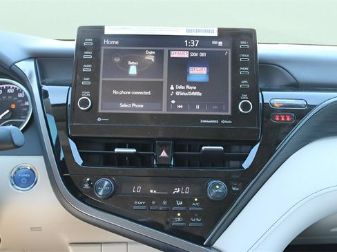 Used 2024 Toyota Camry XLE image 14