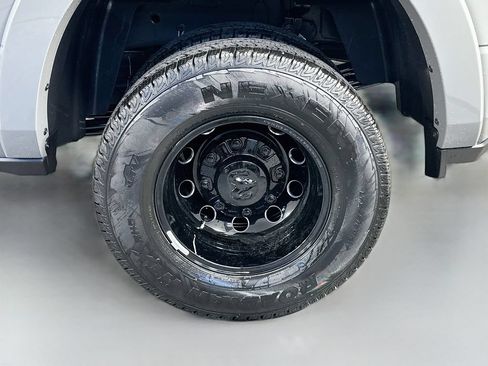 New 2026 RAM 3500 Limited AWD/4WD image 17