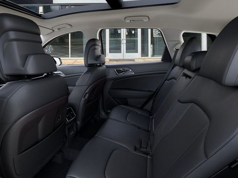 New 2026 Kia Sportage EX image 18