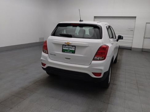 Used 2017 Chevrolet Trax LS AWD/4WD image 7