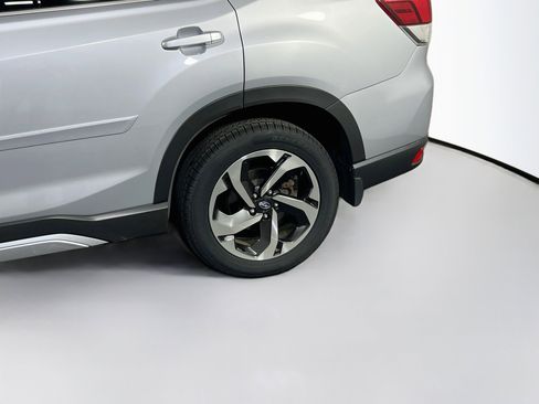 Used 2023 Subaru Forester Touring AWD/4WD image 31