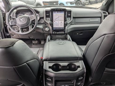 Used 2023 RAM 1500 Laramie AWD/4WD image 4
