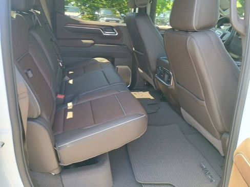 Used 2026 GMC Sierra 1500 Denali w/ Denali Reserve Package AWD/4WD image 18