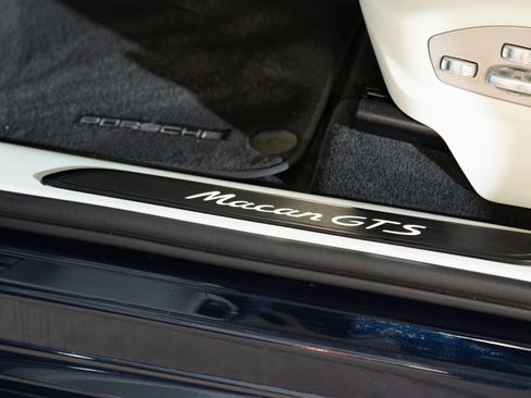 Certified 2023 Porsche Macan GTS AWD/4WD image 12