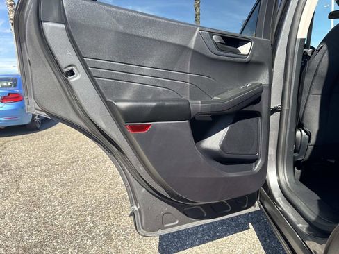 Certified 2022 Ford Escape SE image 23