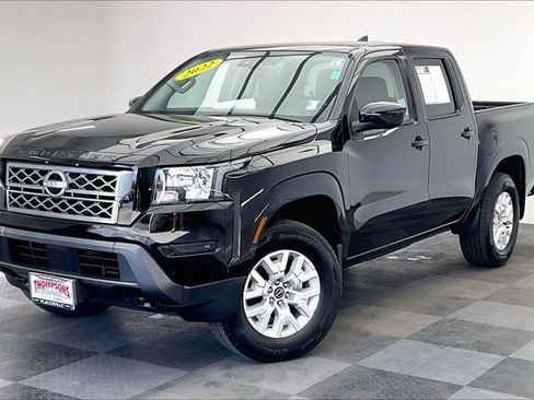 Used 2022 Nissan Frontier SV AWD/4WD image 12