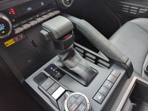 Used 2025 Toyota Tacoma TRD Off-Road w/ TRD Off Road Premium Package AWD/4WD image 24