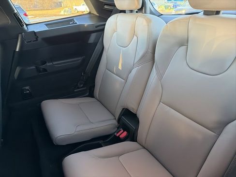 New 2026 Volvo XC90 B6 Ultra w/ Protection Package Premier image 11