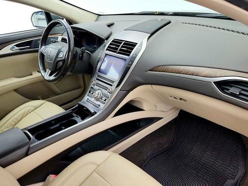 Used 2017 Lincoln MKZ Reserve FWD image 26