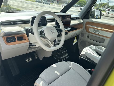 New 2025 Volkswagen ID. Buzz 1st Edition image 10