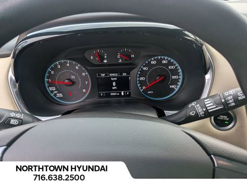 Used 2023 Chevrolet Traverse LS w/ Safety Package image 6