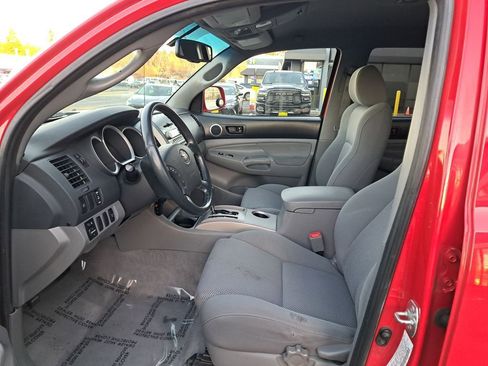 Used 2007 Toyota Tacoma PreRunner image 12