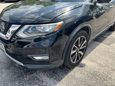 Used 2019 Nissan Rogue SL FWD image 2