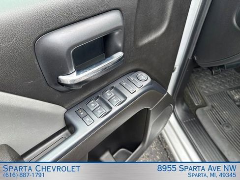Used 2017 Chevrolet Silverado 1500 Custom w/ Custom Convenience Package AWD/4WD image 11