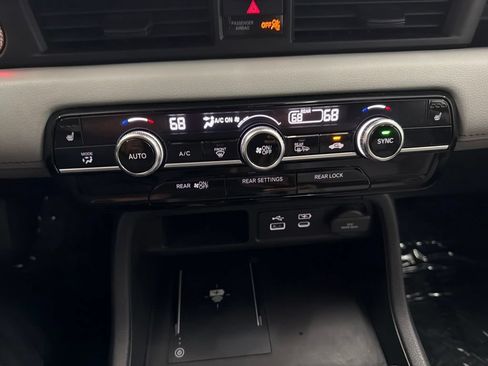 Used 2024 Honda Pilot EX-L image 36