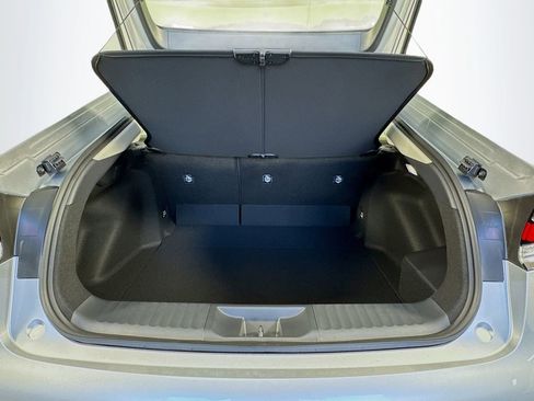 New 2026 Toyota Prius LE image 25