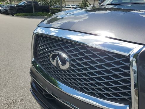 Used 2024 INFINITI QX80 Luxe AWD/4WD image 11