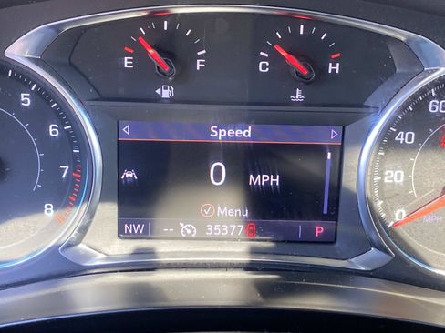 Used 2023 Chevrolet Traverse RS AWD/4WD image 23