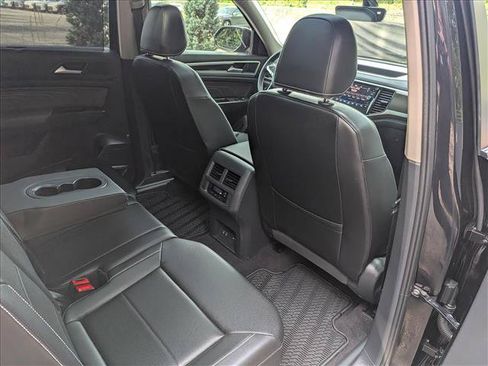 Used 2023 Volkswagen Atlas SE w/ Panoramic Sunroof Package FWD image 15