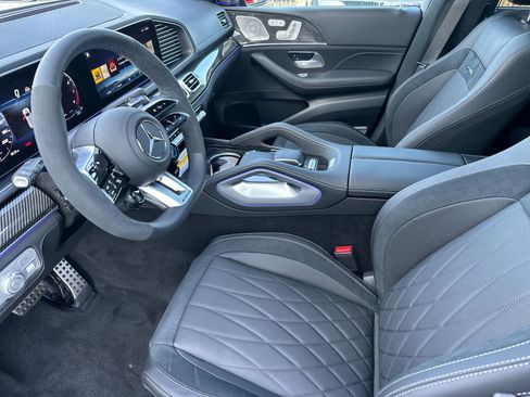 New 2026 Mercedes-Benz GLS 63 AMG 4MATIC image 10